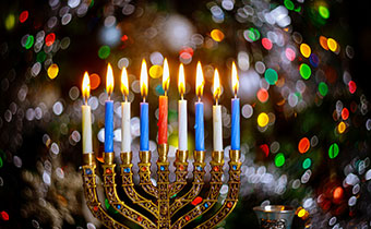 hanukkak menorah